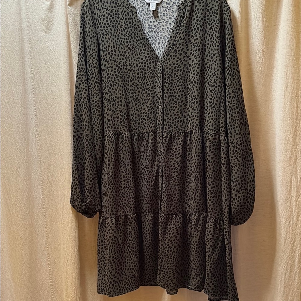 Nine West Green Tiered Midi Dress with Bishop Sleeves